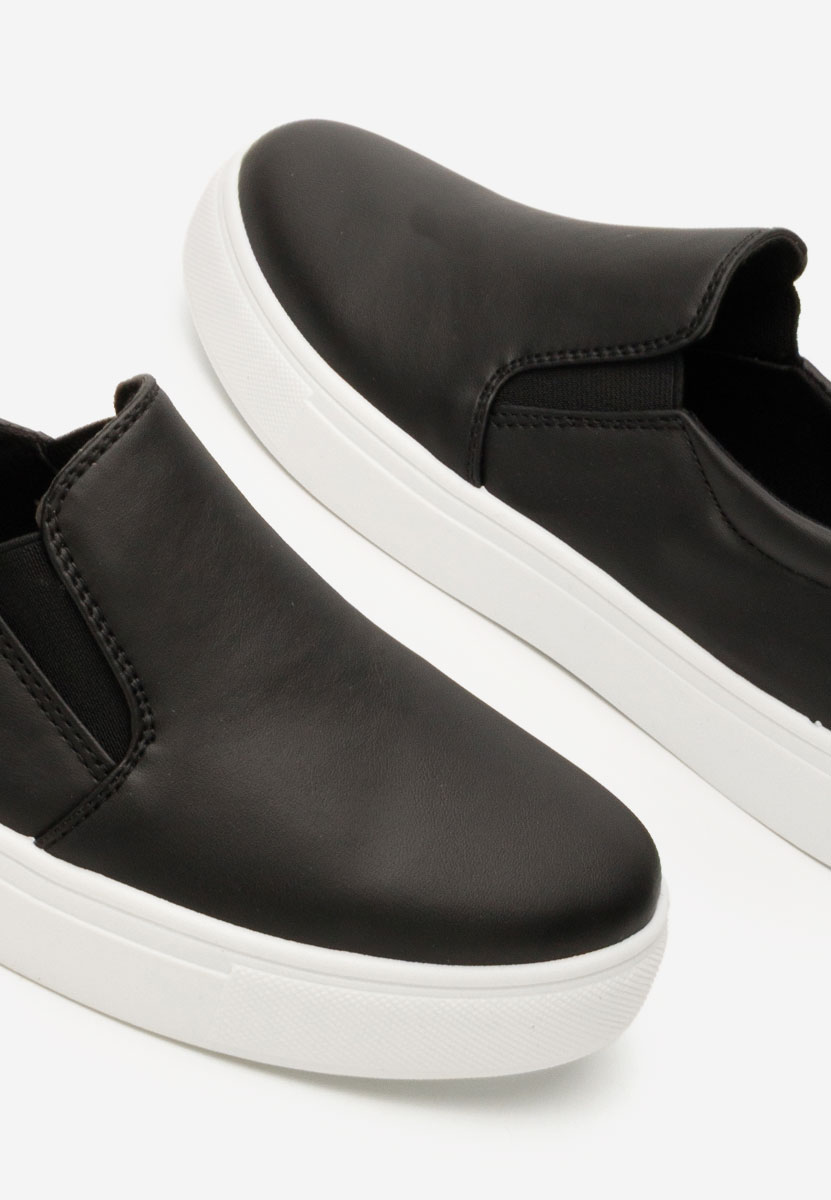 Кецове Slip-On Karliana черни