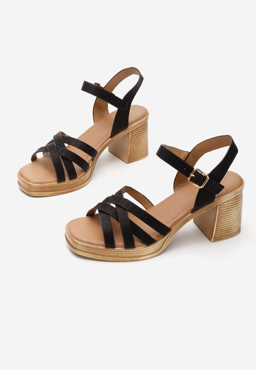 Сандали на ток Melonisa черен