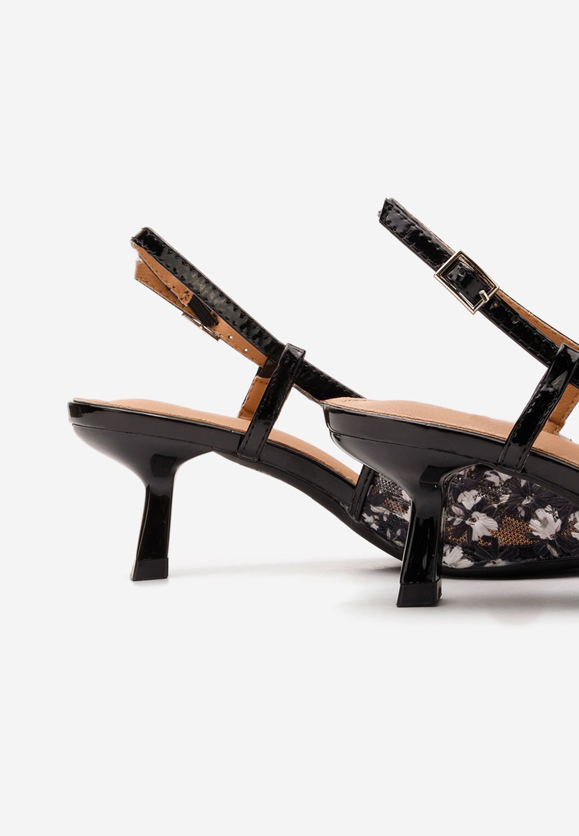 Обувки на ток Adelicya черни