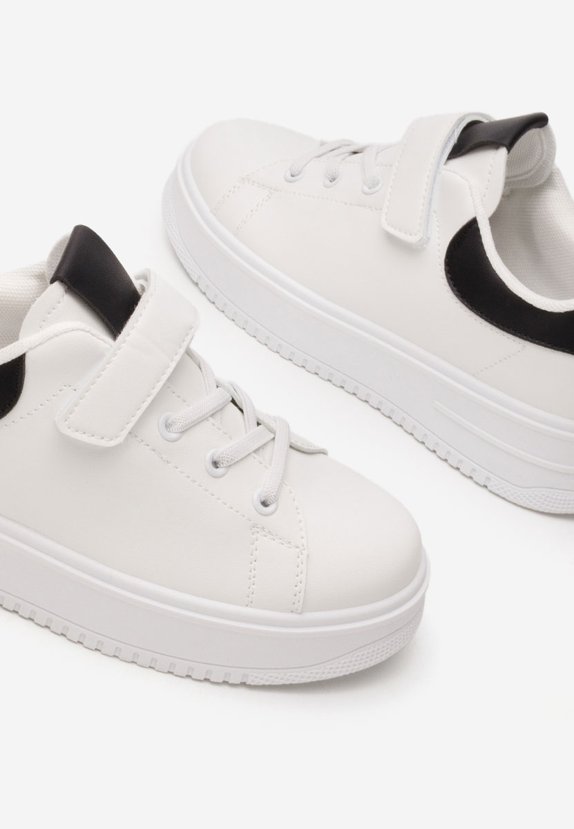 Маратонки за момичета Enoca бели Маратонки за момичета Enoca бели