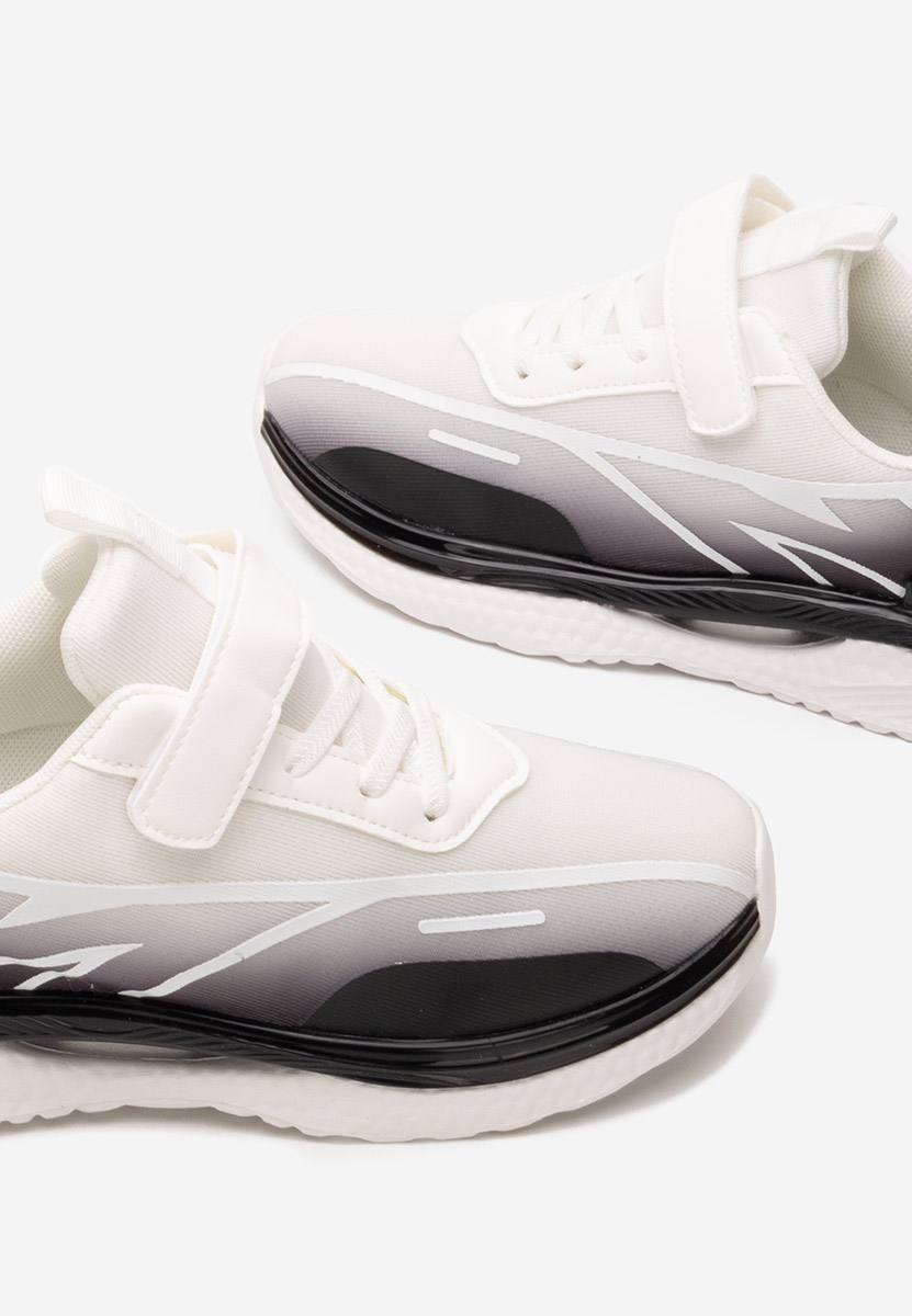 Момчета сникърси Speedy бели Момчета сникърси Speedy бели