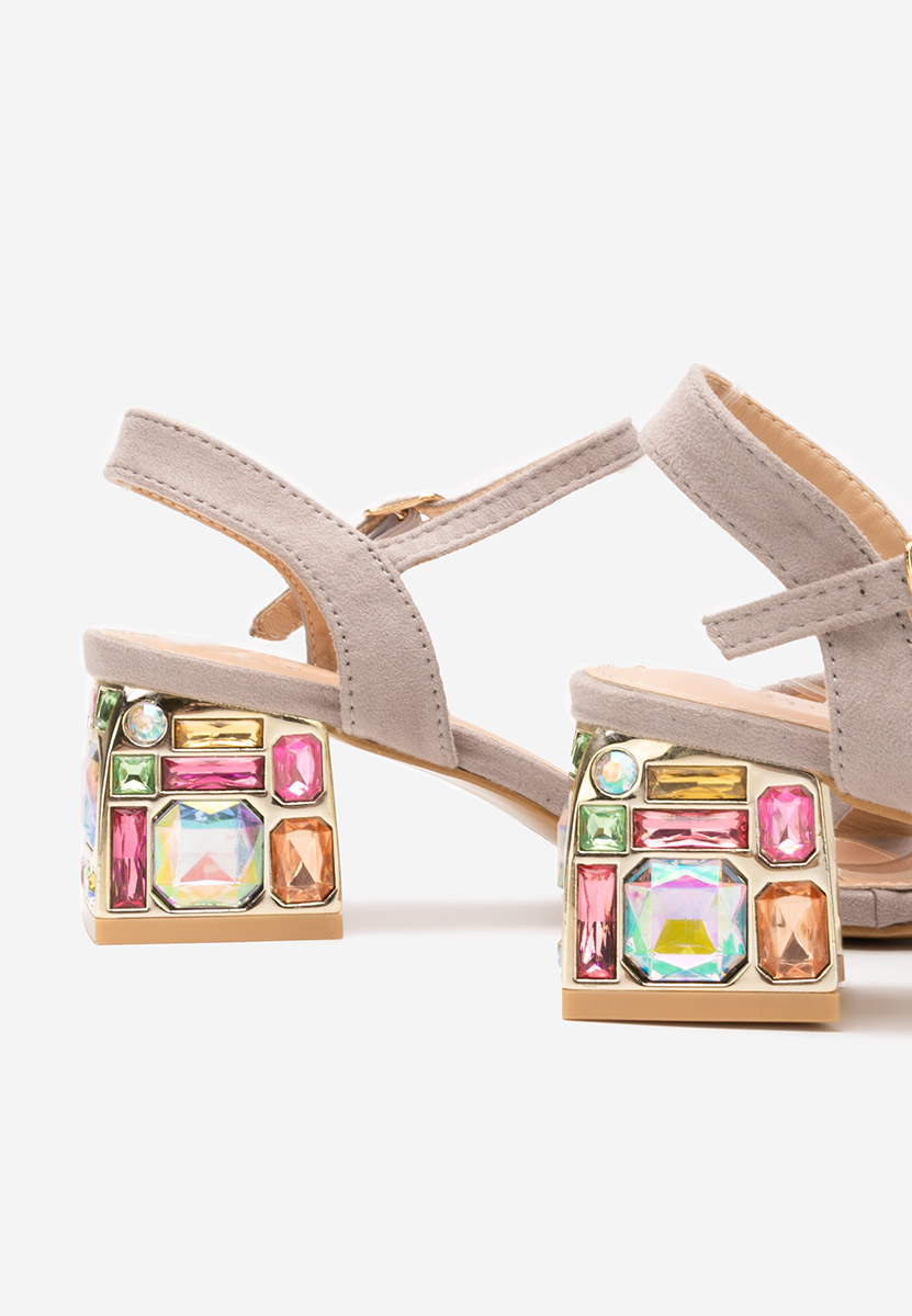 Сандали на ток Susia сив