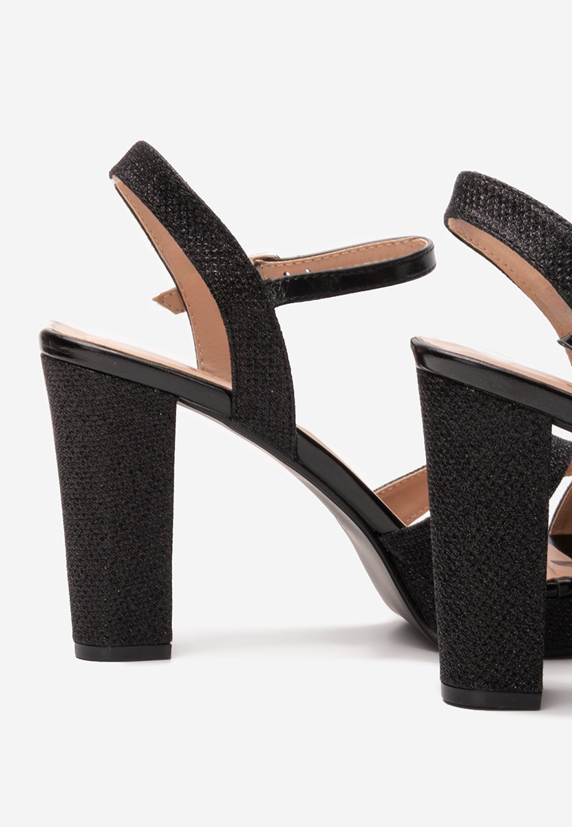 Елегантни сандали Ninia черен