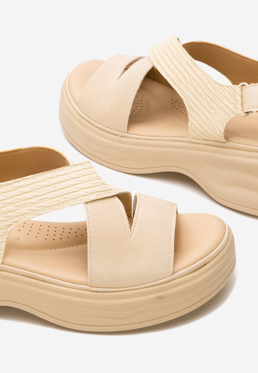 Сандали на платформа Ilise бежов