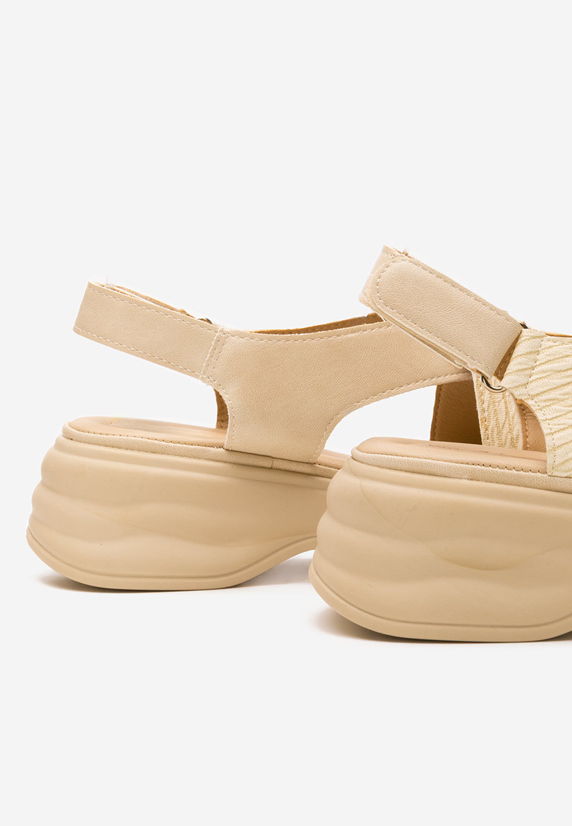 Сандали на платформа Ilise бежов