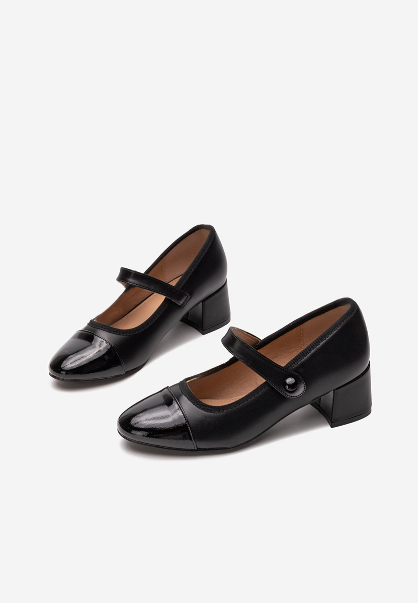 Oбувки с дебел ток Vanila черни