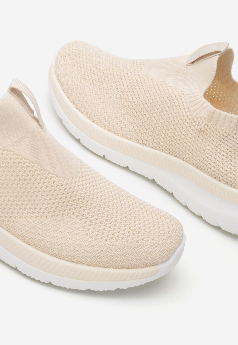 Кецове Slip-On Achara V2 бежов