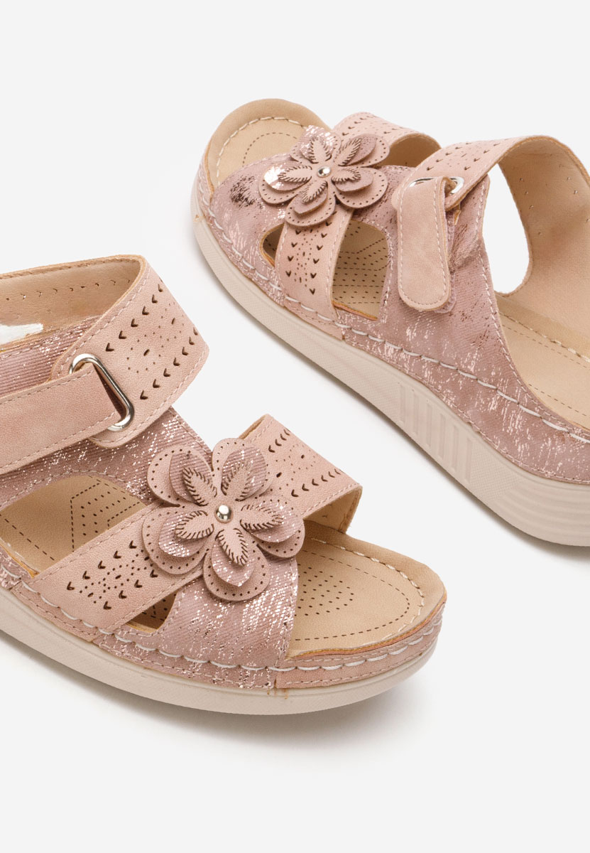 Чехли на платформа Violette розов