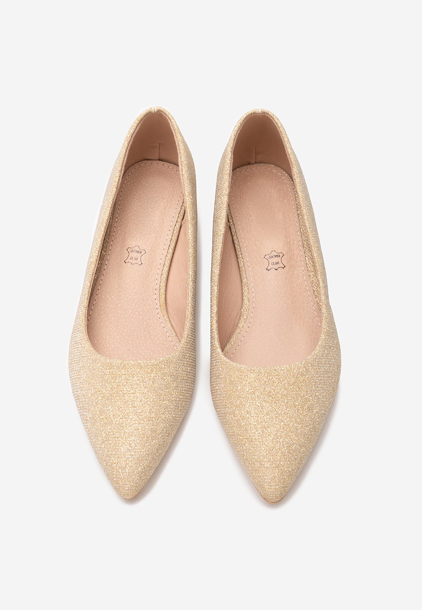 Oбувки с дебел ток Daricela златен