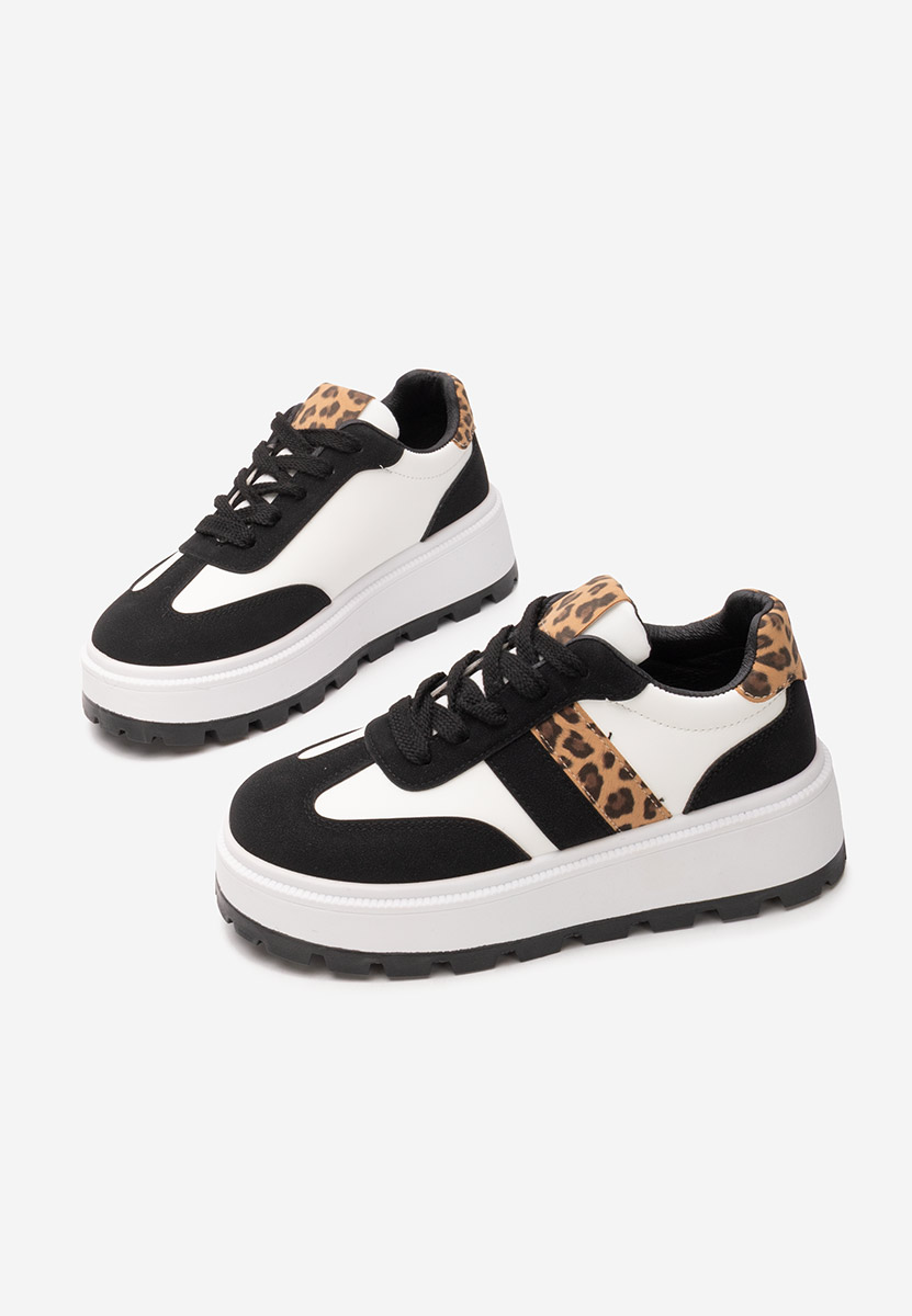 Cникърси на платформа Estephany черни