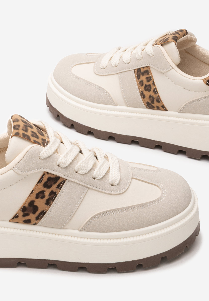 Cникърси на платформа Estephany бежов Cникърси на платформа Estephany бежов