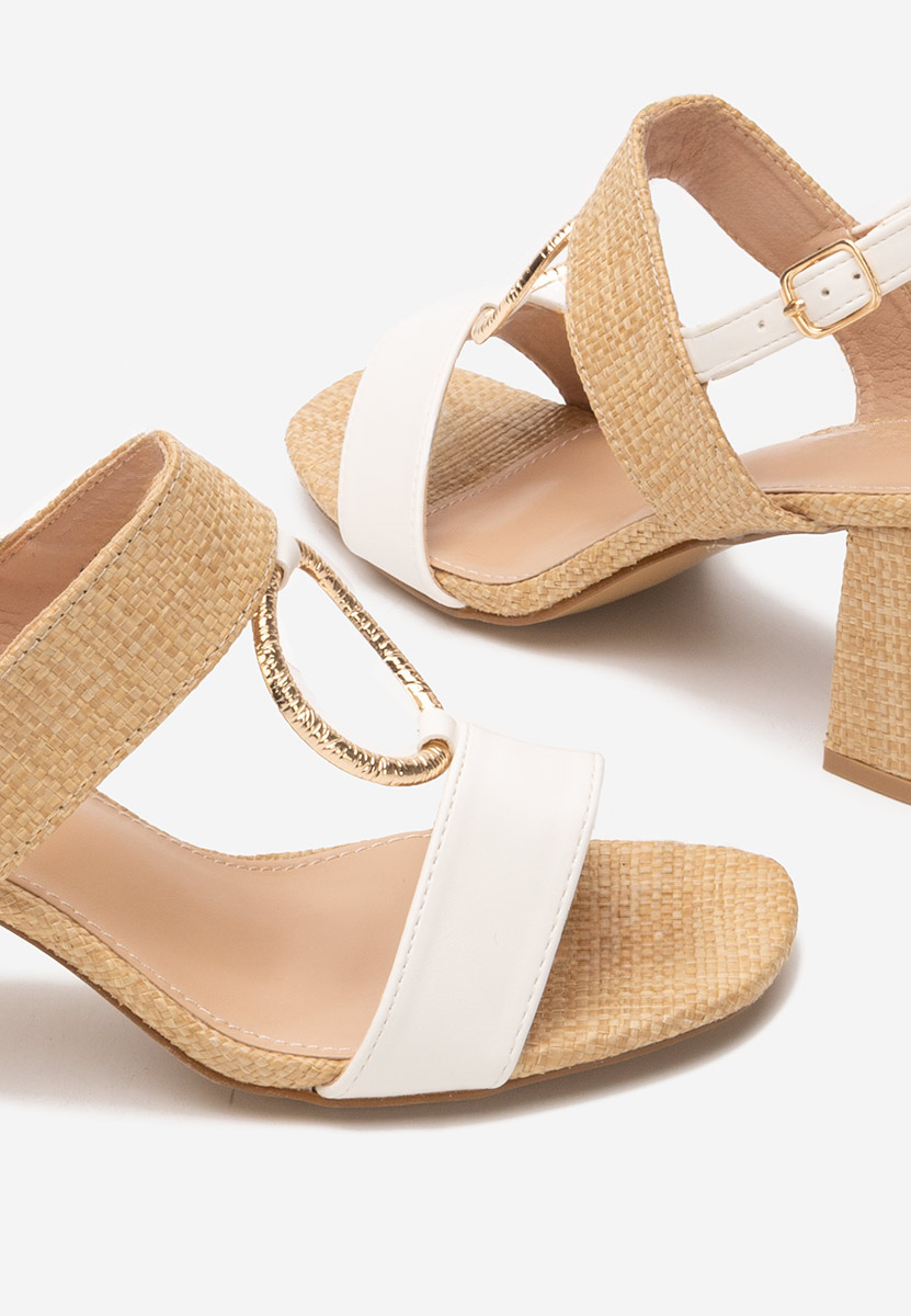 Сандали на ток Annyta бели