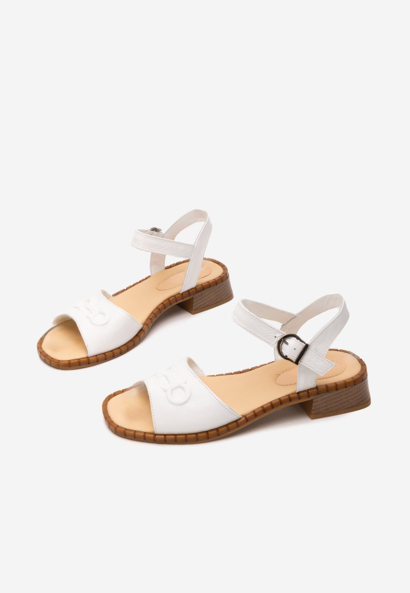 Cандали на нисък ток Yolanda бели