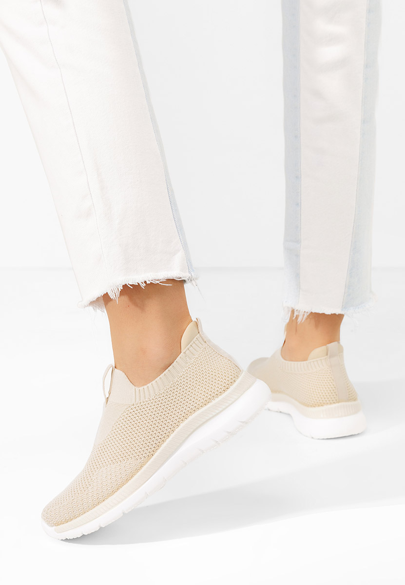 Кецове Slip-On Achara V2 бежов