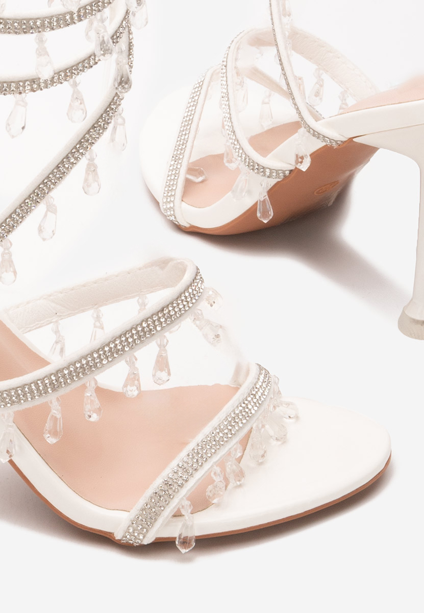 Cандали с тънък ток Calisa бели