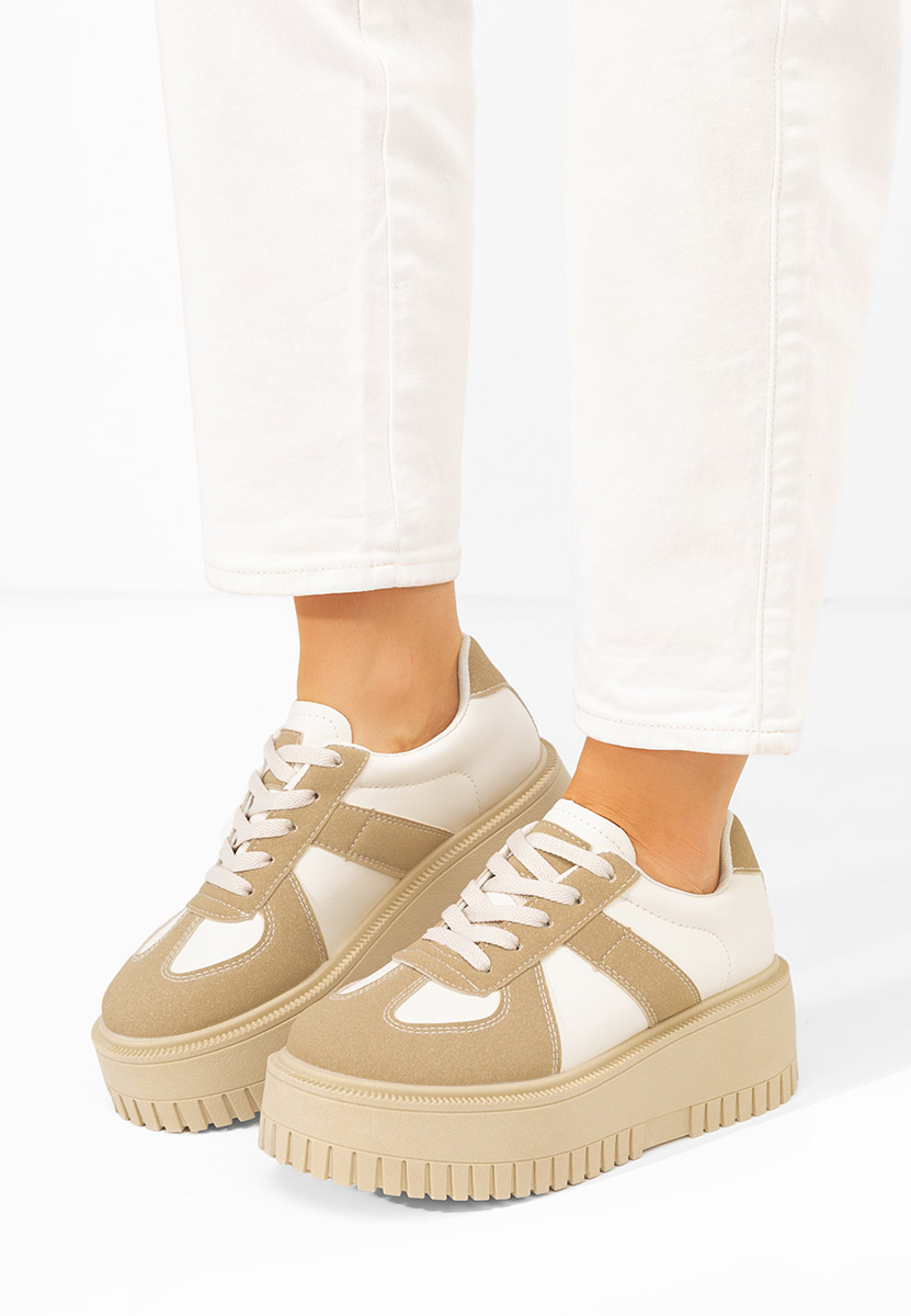 Cникърси на платформа Michele камел