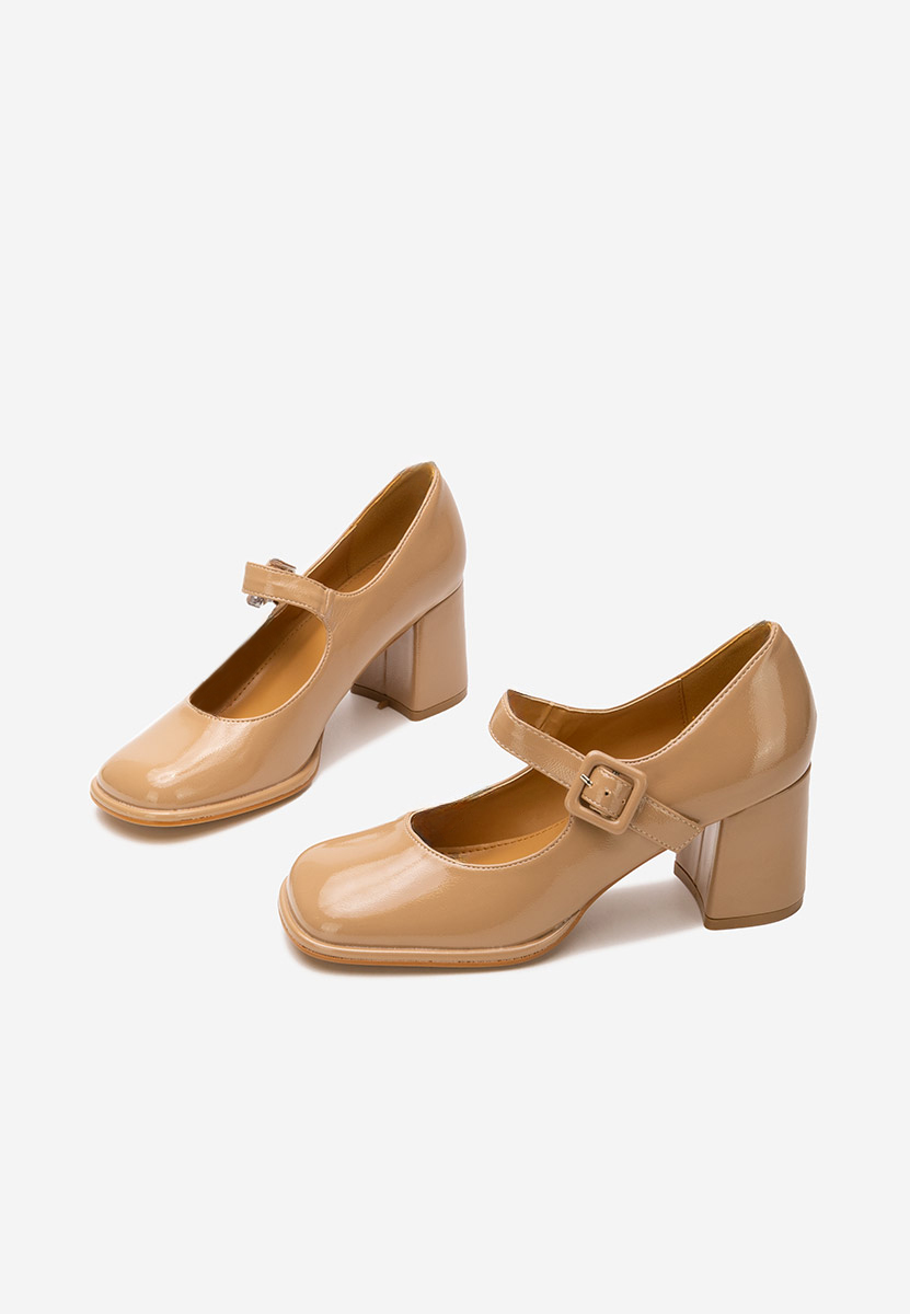 Oбувки с дебел ток Terresa бежов