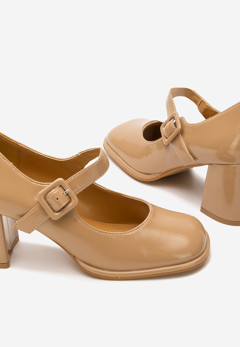 Oбувки с дебел ток Terresa бежов