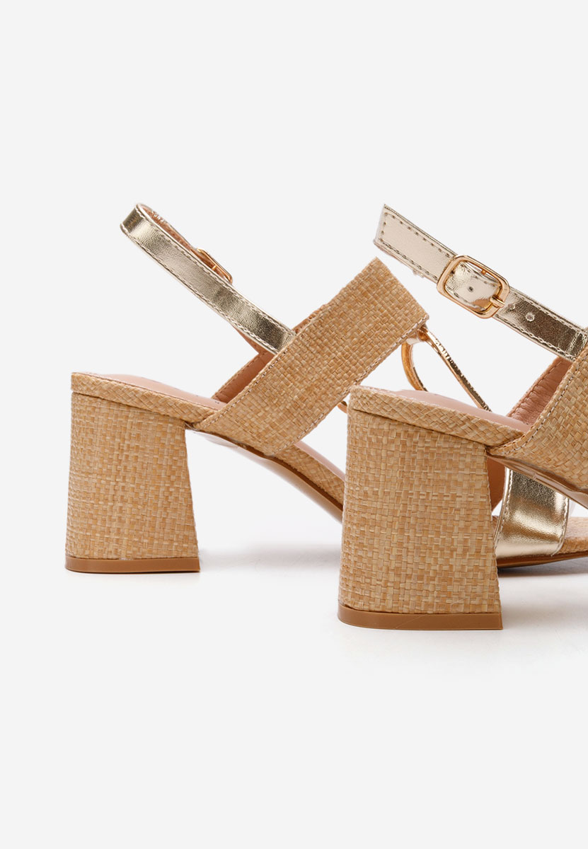 Сандали на ток Annyta златен