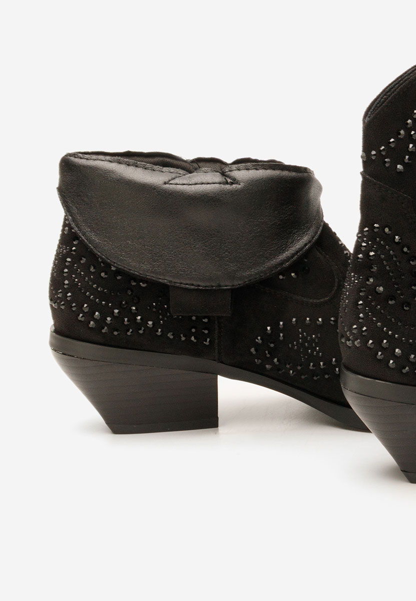 Заострени Ninna черен