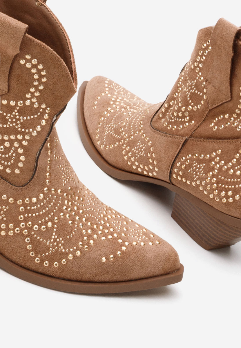 Заострени Ninna камел