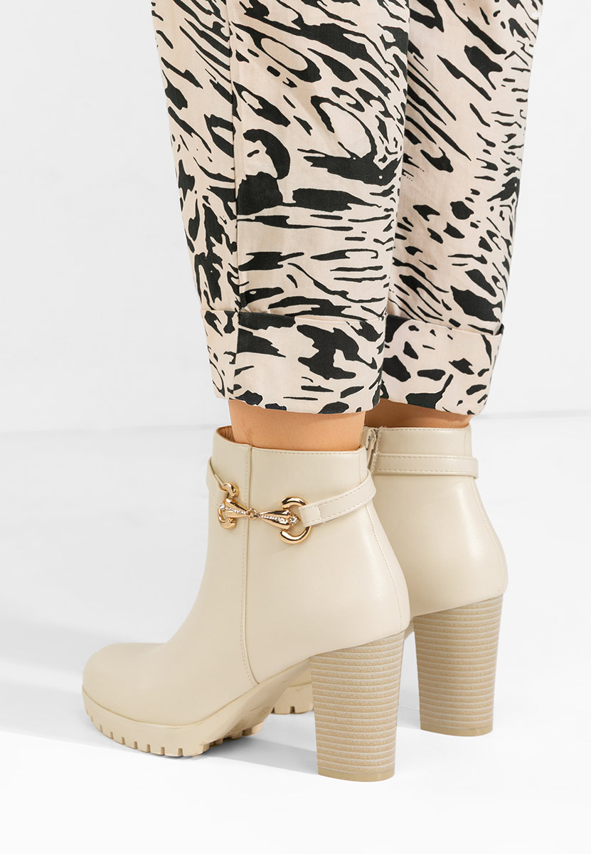 Боти на дебел ток Nesia бежов