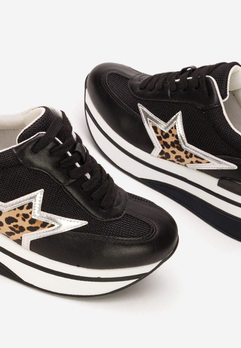 Cникърси на платформа Valorys черни