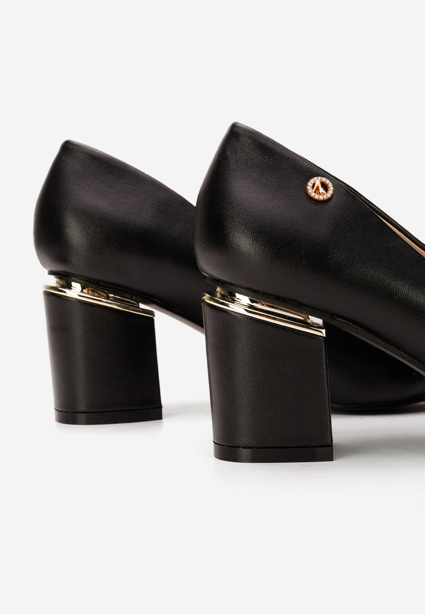 Oбувки с дебел ток Nelia V4 черни