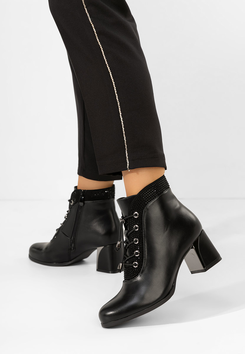 Дамски боти Larae V2 черен