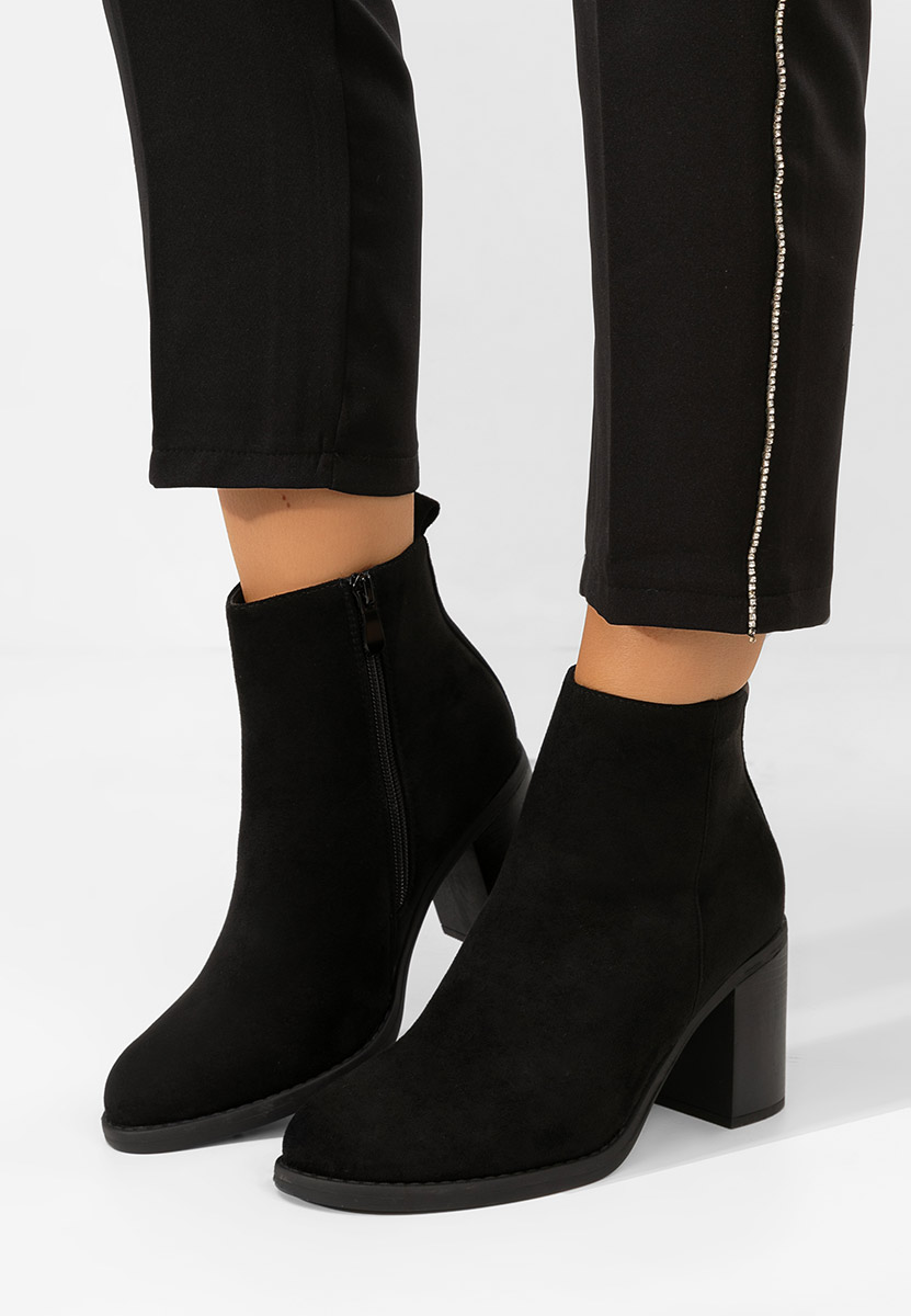 Дамски боти на ток Desirea черен