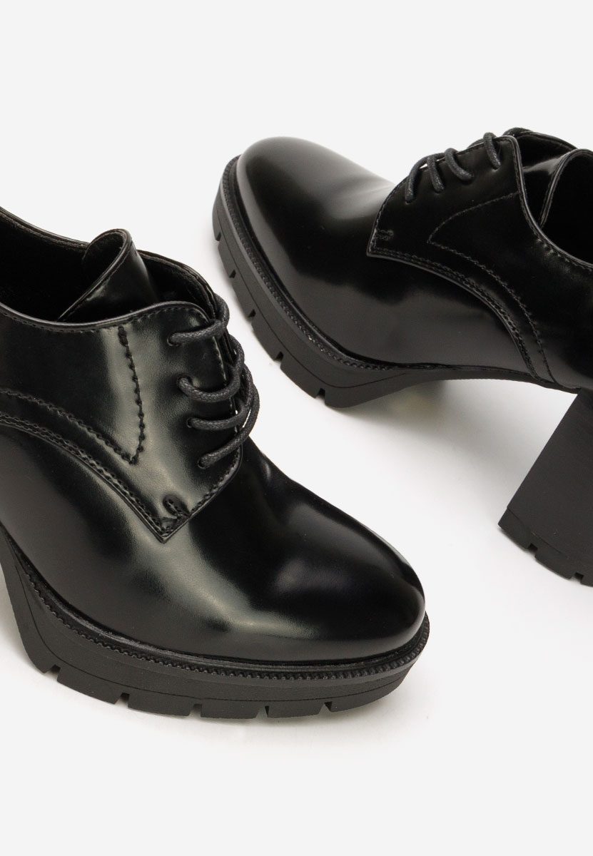 Ежедневни обувки Pluvina черни