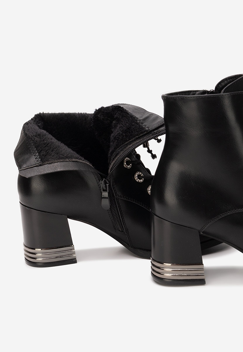 Боти на дебел ток Takina V2 черен