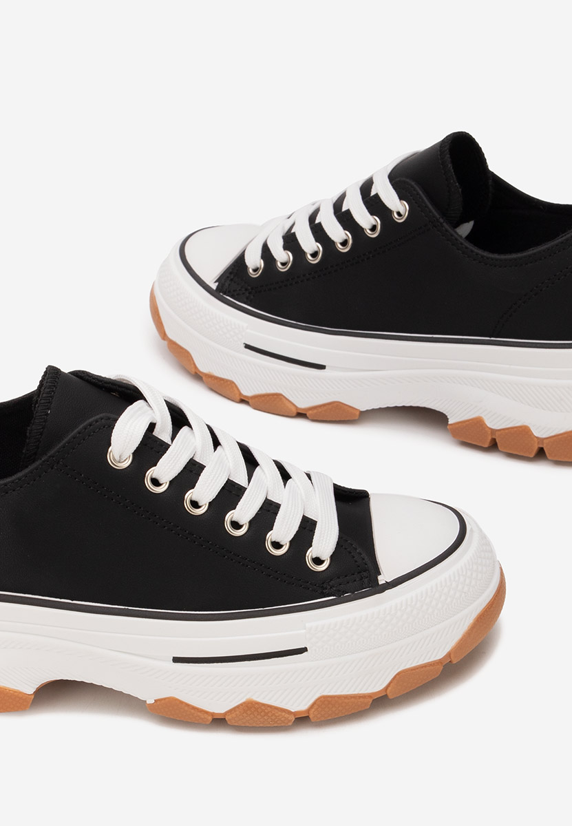 Кецове на платформа Raviana V4 черни