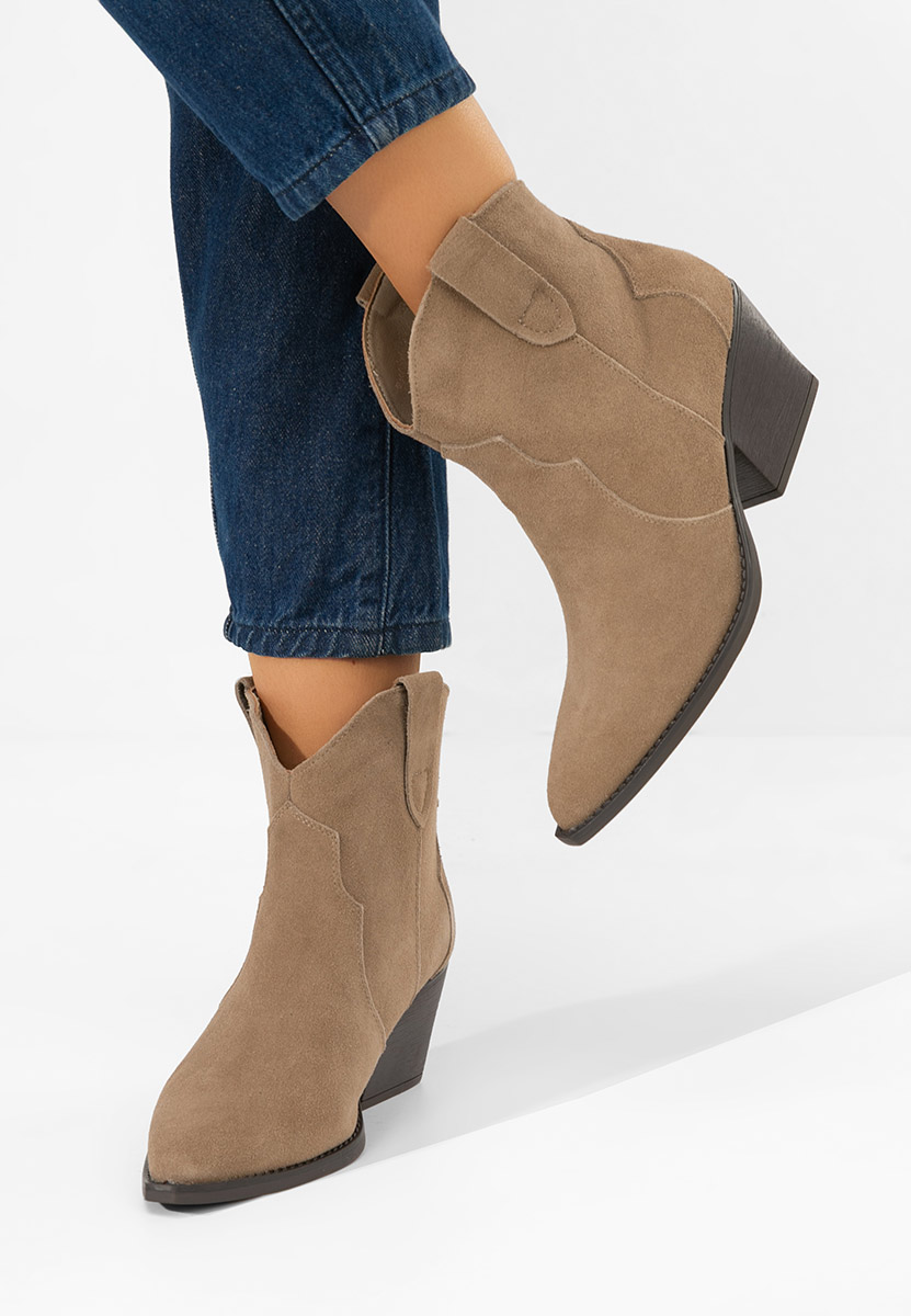 Заострени Glavira каки