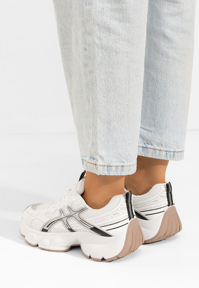 Cникърси на платформа Kaliora бели