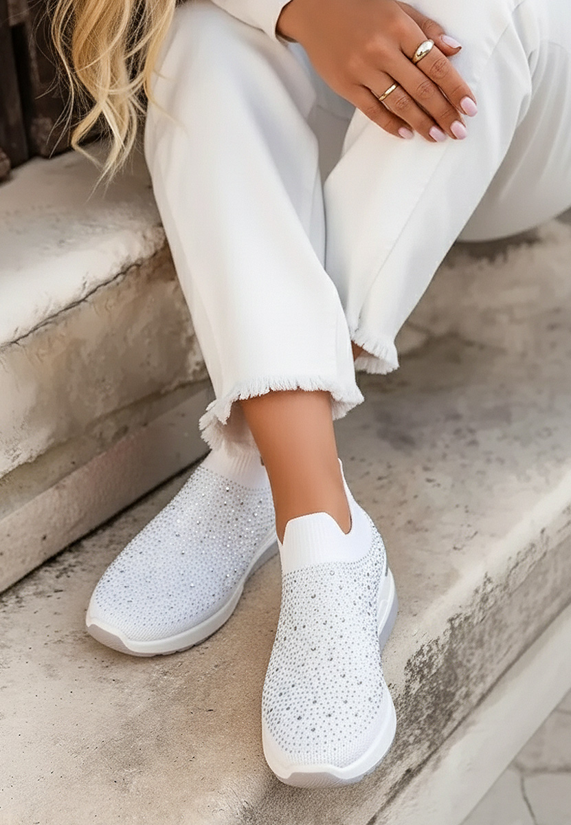 Cникърси на платформа Alsina бели