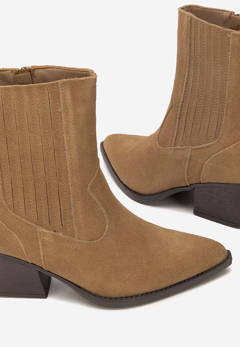 Заострени Camela каки