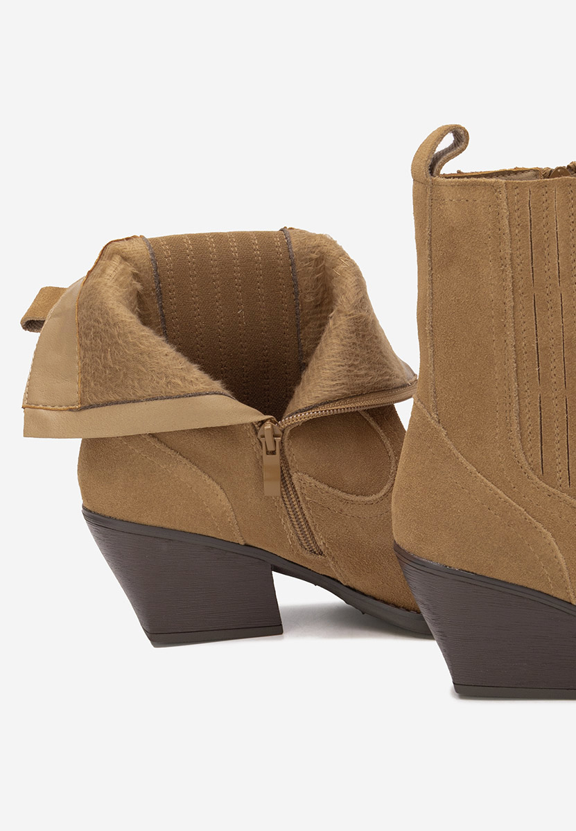 Заострени Camela каки