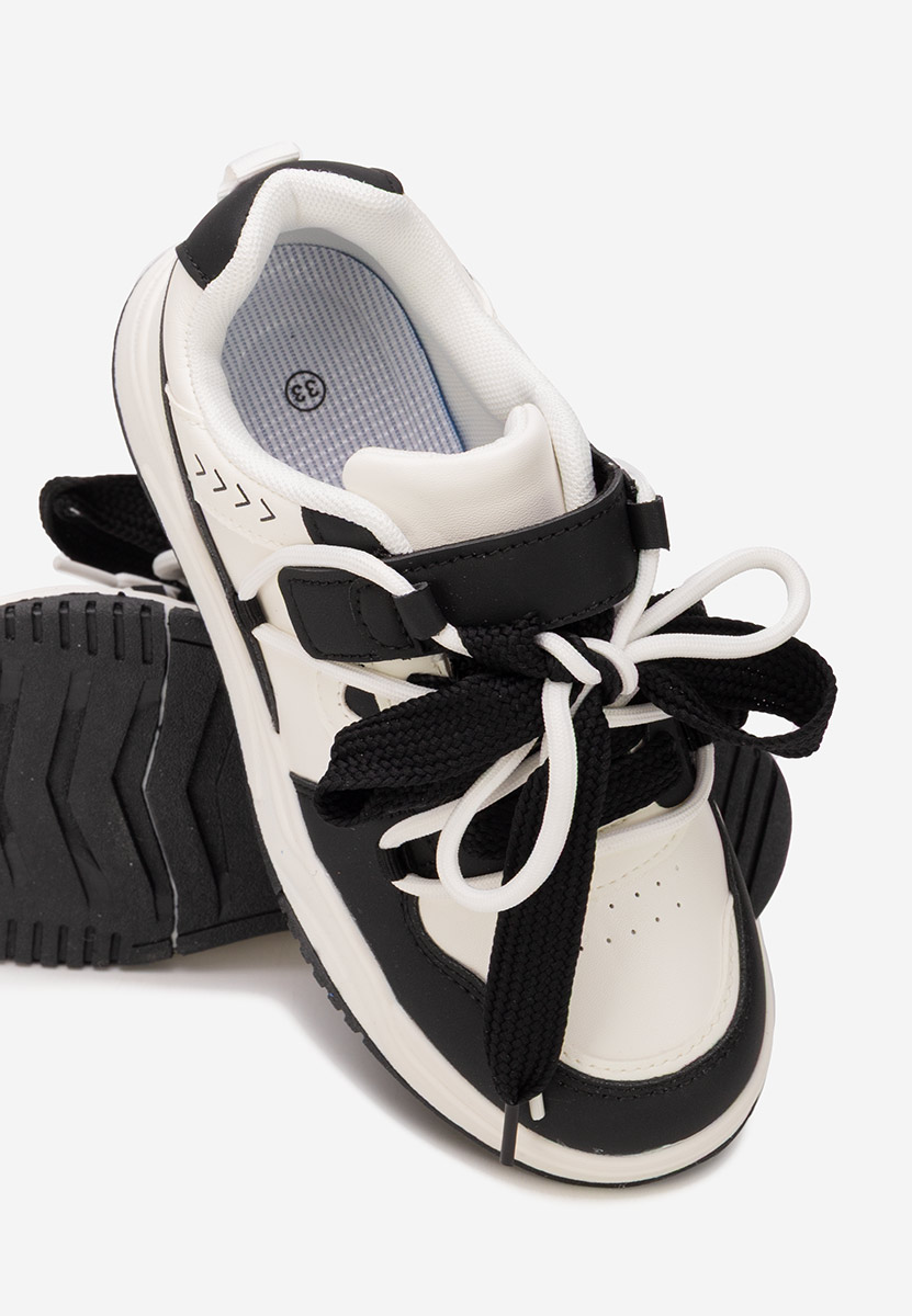 Маратонки за момичета Alesandra бели Маратонки за момичета Alesandra бели