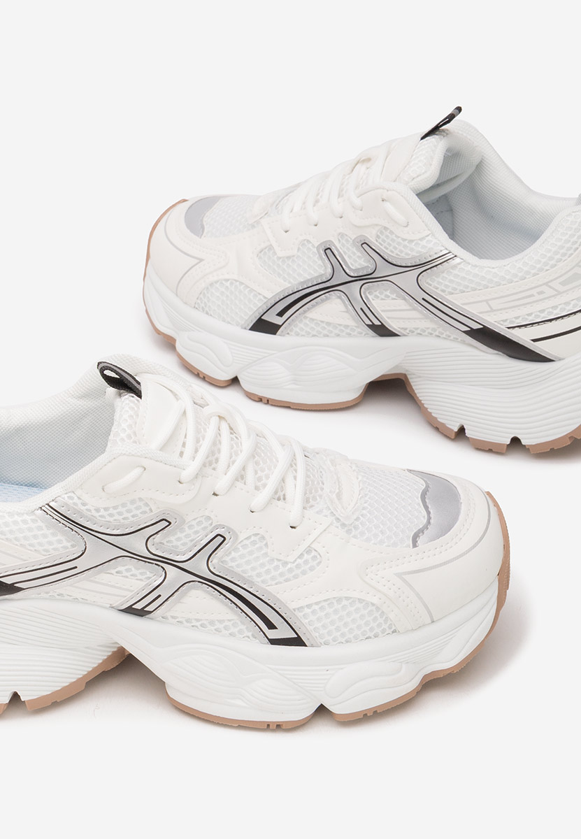 Cникърси на платформа Kaliora бели