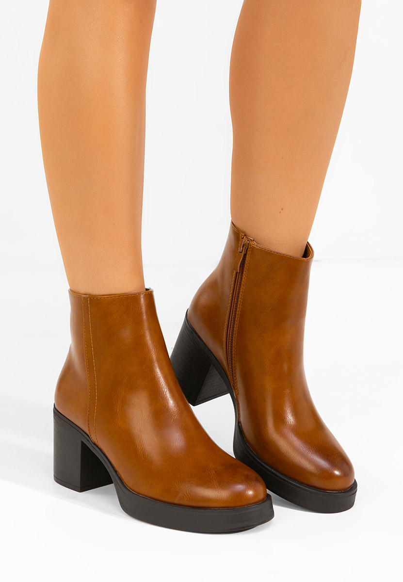 Боти на дебел ток Denisia камел