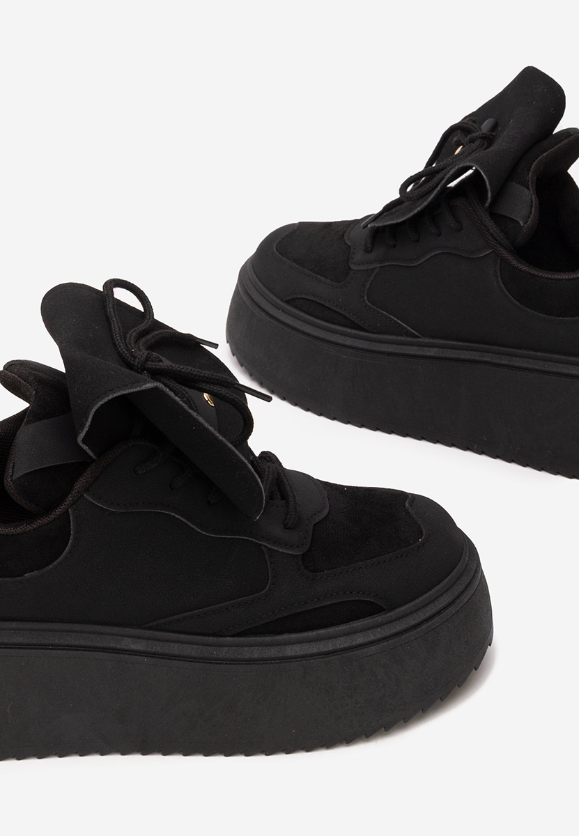 Cникърси на платформа Oliveia черни