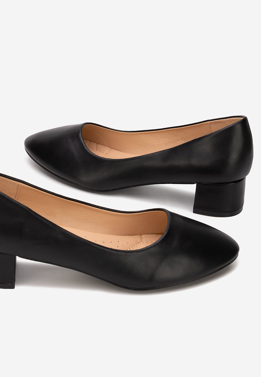 Oбувки на нисък ток Carmira черни Oбувки на нисък ток Carmira черни