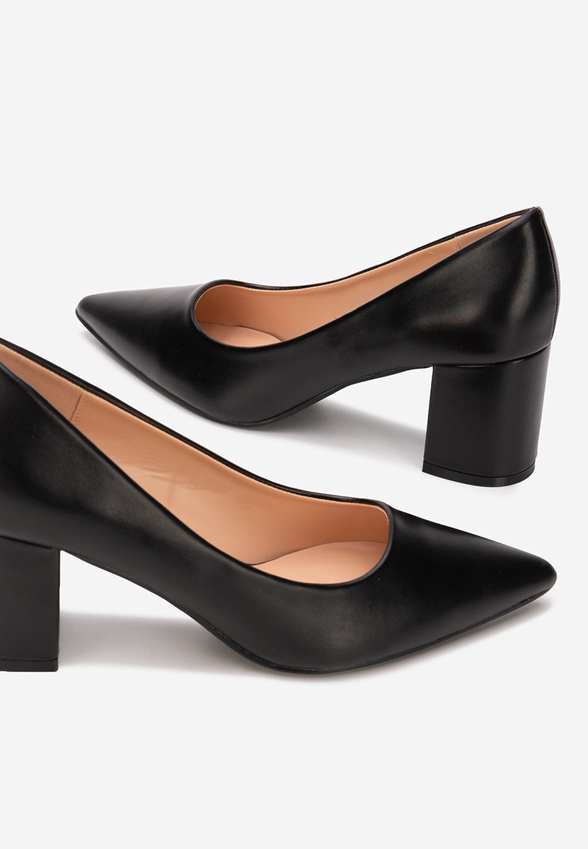 Oбувки с дебел ток Brivara черни