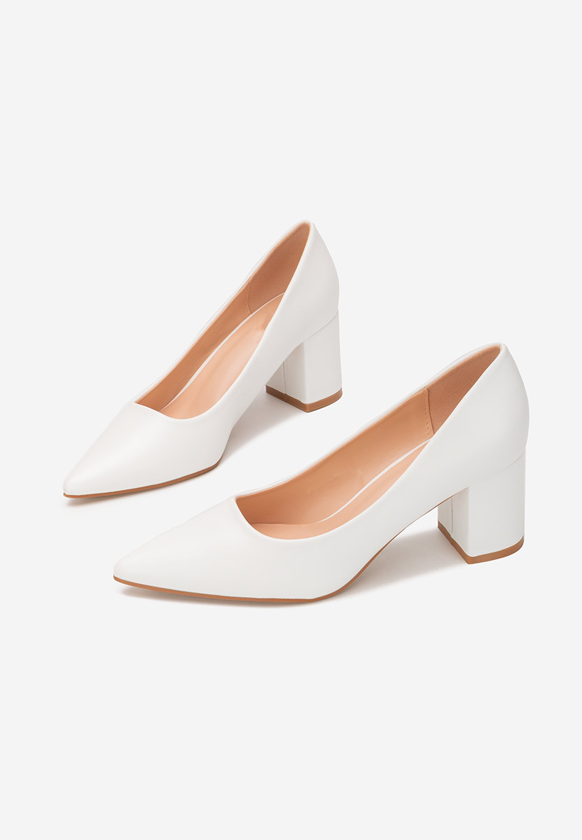 Oбувки с дебел ток Brivara бели