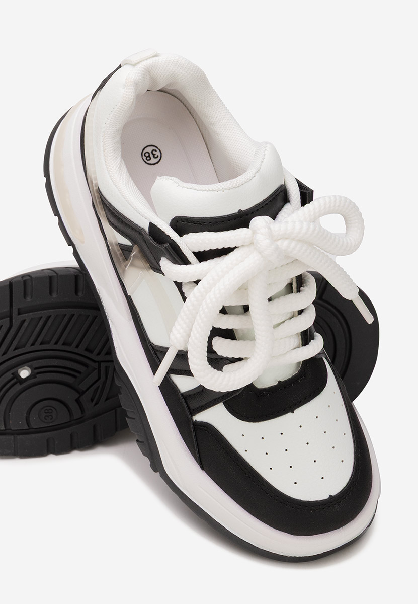 Cникърси на платформа Taniela черни