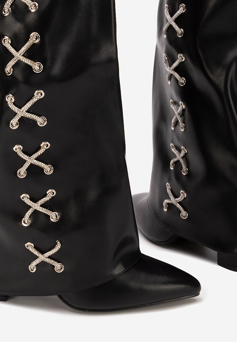 Чизми на ток Patrisia черен