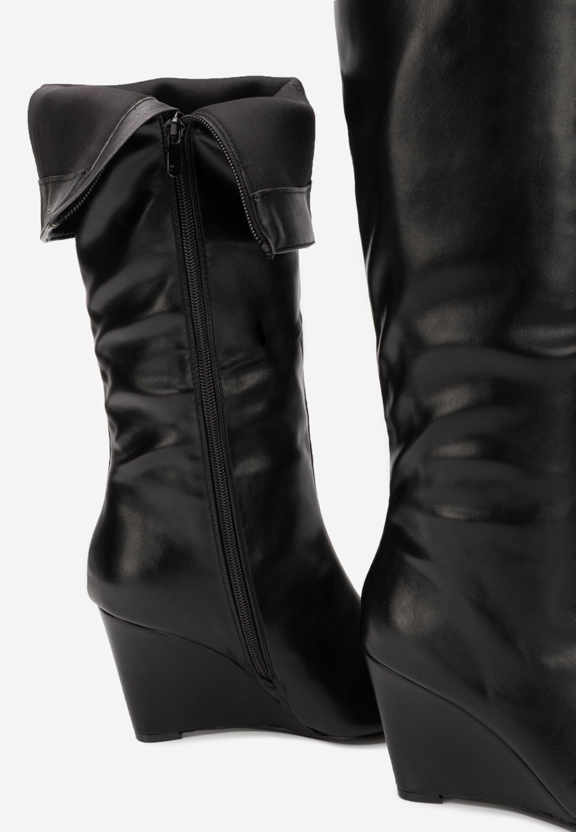 Ботуши на платформа Daryana черен