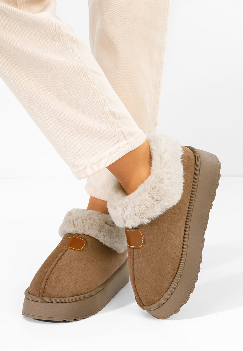 Обувки на платформа Elarva кафяв