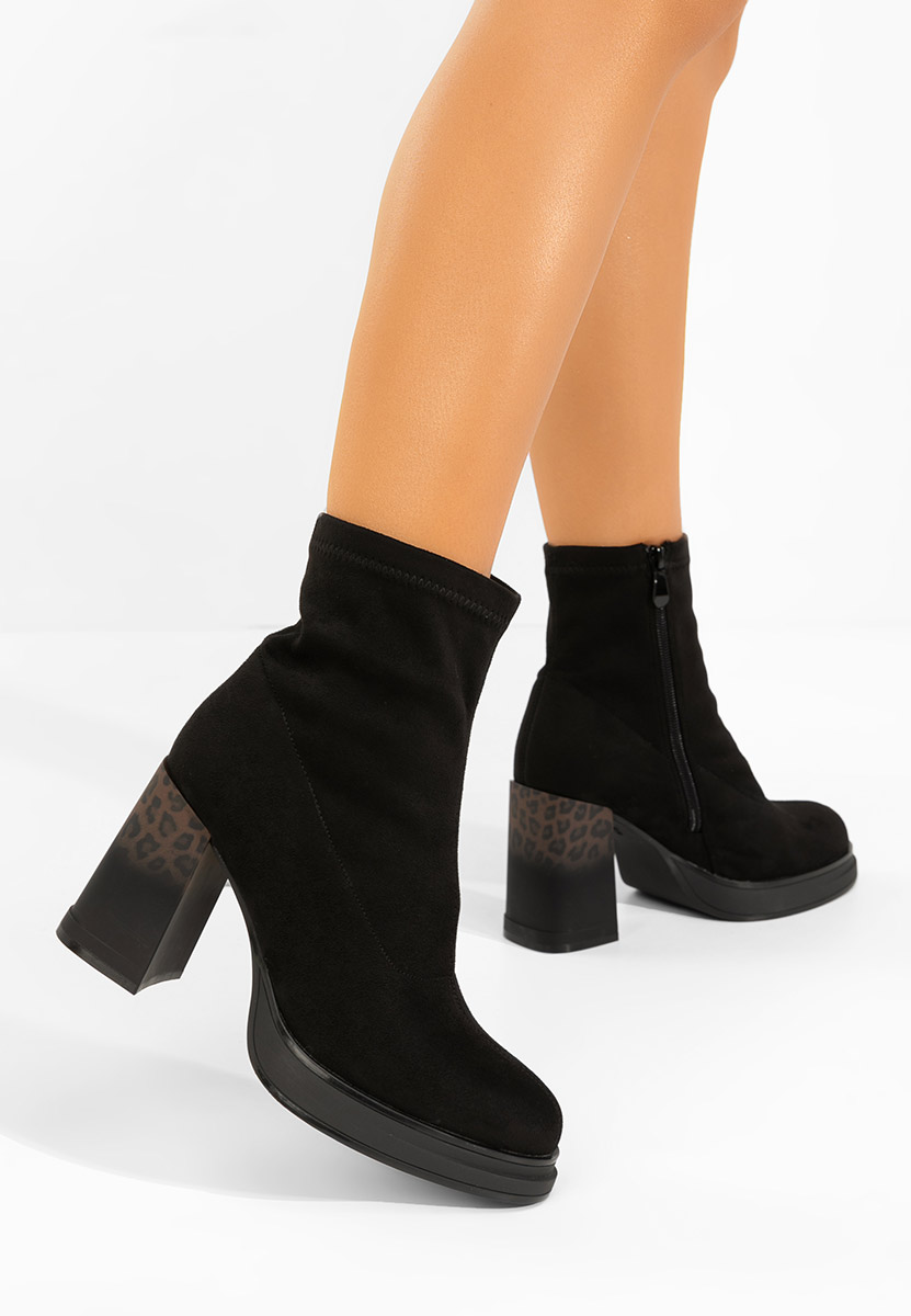 Боти на дебел ток Astonia V3 черен